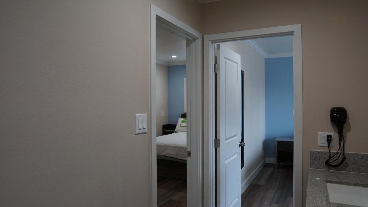إنغليووود، لوس أنجليس، كاليفورنيا Sea Breeze Inn - Lax Airport, Los Angeles المظهر الخارجي الصورة